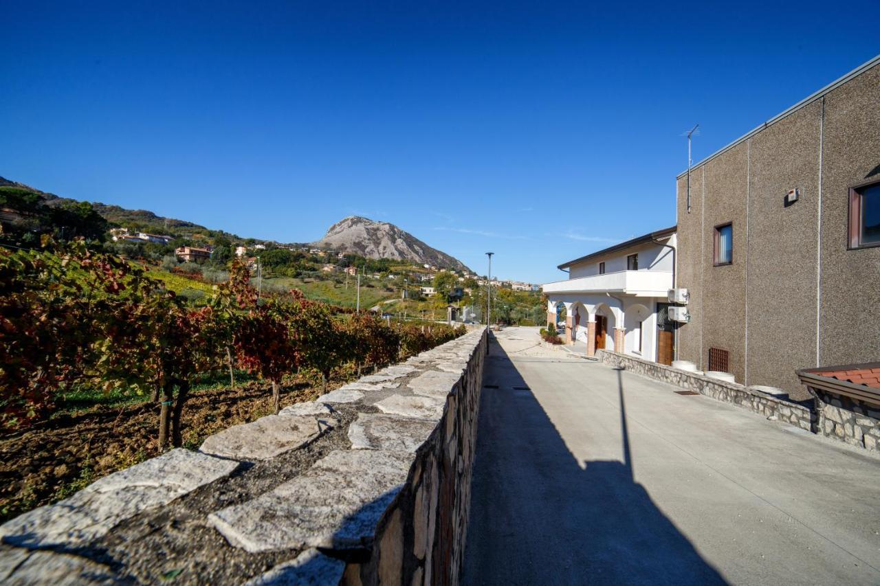 Cantine Iannella Torrecuso Luaran gambar